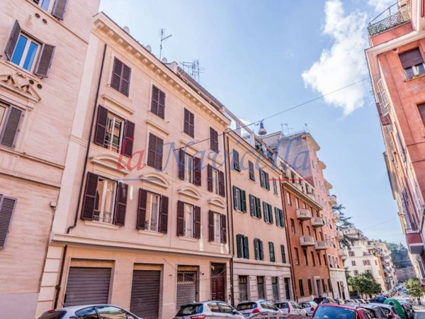 appartamento in vendita a Roma in zona Celio