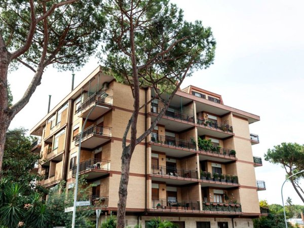 appartamento in vendita a Roma in zona Torrino