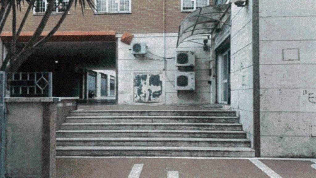 negozio in vendita a Roma in zona San Basilio