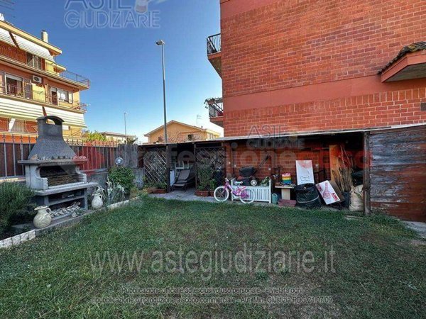 appartamento in vendita a Roma in zona Ottavia