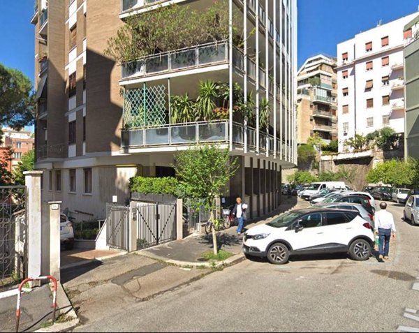 ufficio in vendita a Roma in zona Nomentano