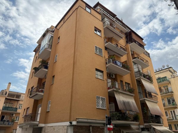 appartamento in vendita a Roma in zona Gianicolense
