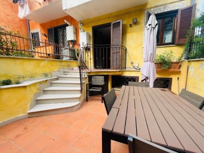 casa indipendente in vendita a Roma in zona Lunghezza