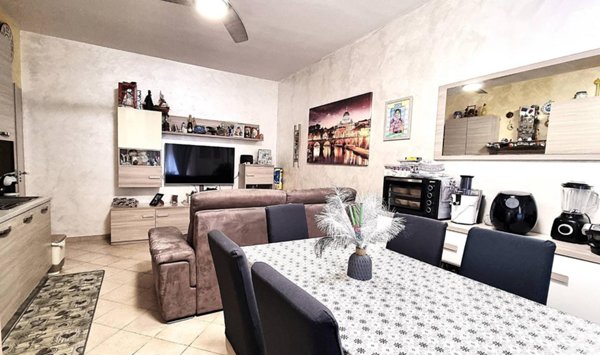 appartamento in vendita a Roma in zona Ostia
