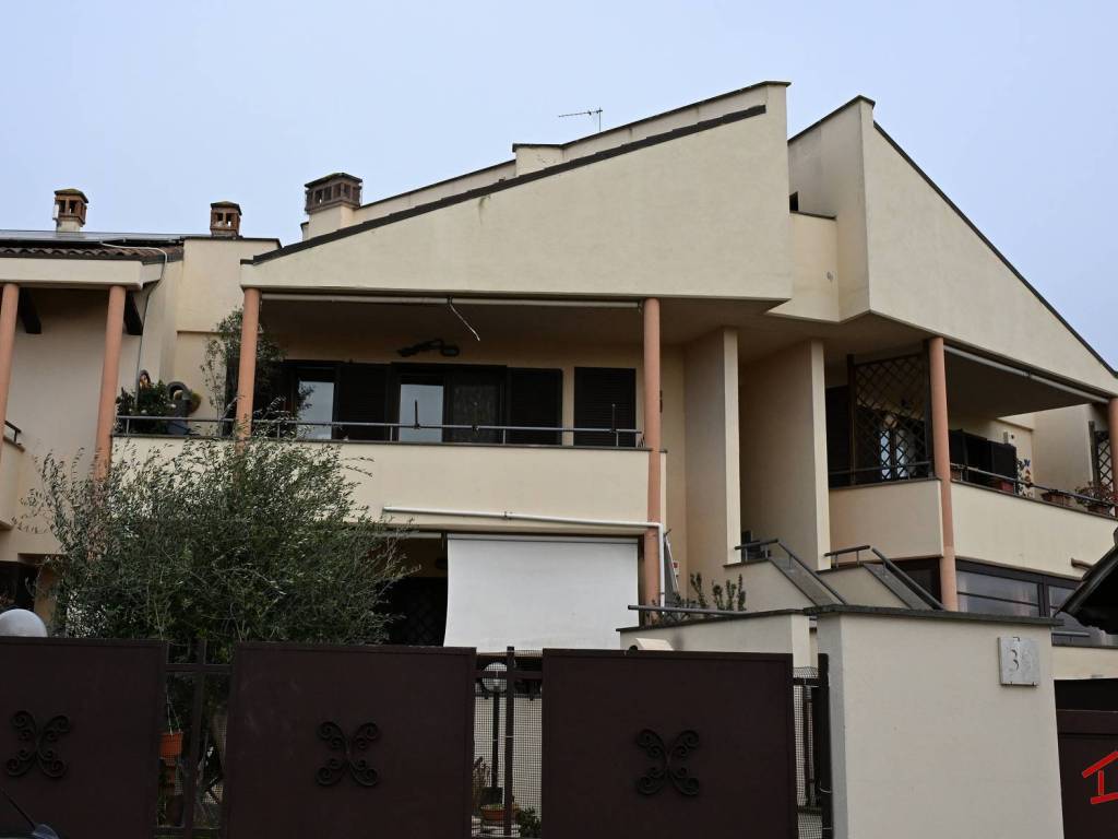 appartamento in vendita a Roma in zona Infernetto