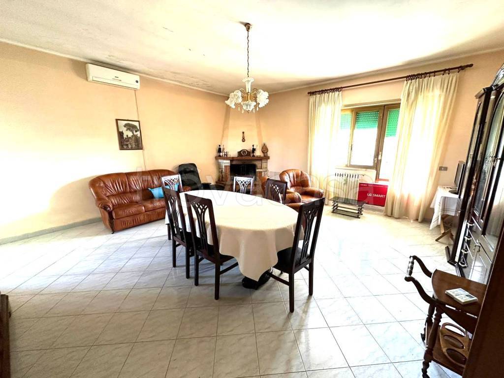 appartamento in vendita a Roma in zona Prenestino-Centocelle