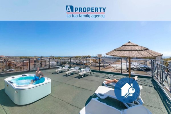 appartamento in vendita a Roma in zona Ostia