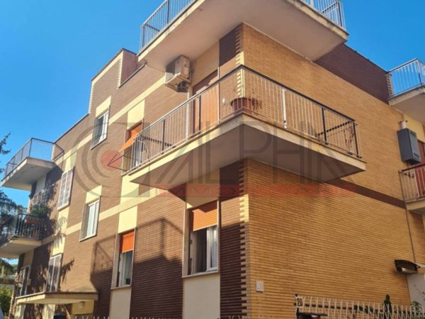 appartamento in vendita a Roma in zona Portuense