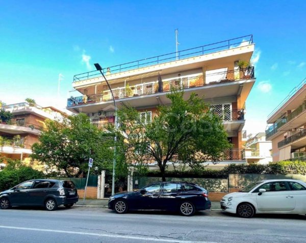 appartamento in vendita a Roma in zona Gianicolense