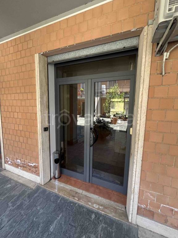 casa indipendente in vendita a Roma in zona Appio Claudio