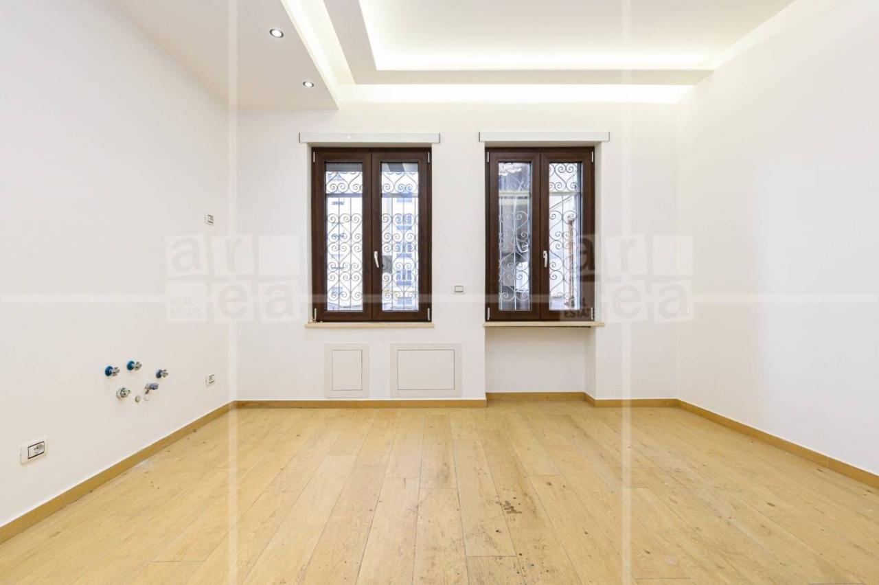 appartamento in vendita a Roma in zona Ostiense