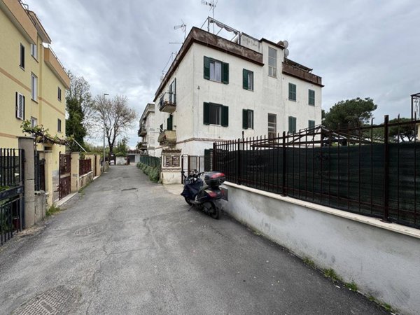 appartamento in vendita a Roma in zona Portuense