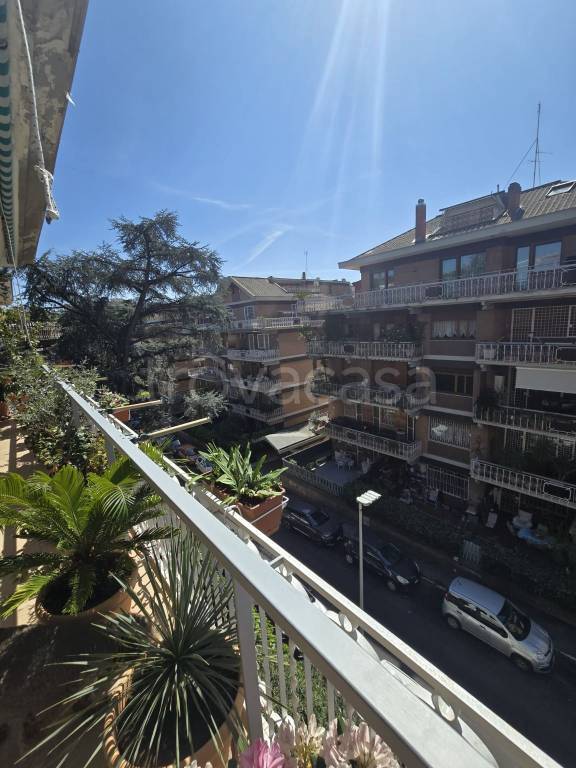appartamento in vendita a Roma in zona Monte Sacro/Talenti