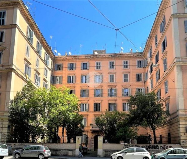 appartamento in vendita a Roma in zona Esquilino