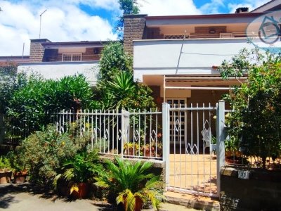 casa indipendente in vendita a Roma