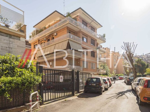 appartamento in vendita a Roma in zona Monte Sacro/Talenti