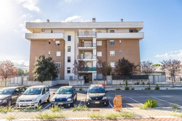 appartamento in vendita a Roma in zona Ponte di Nona