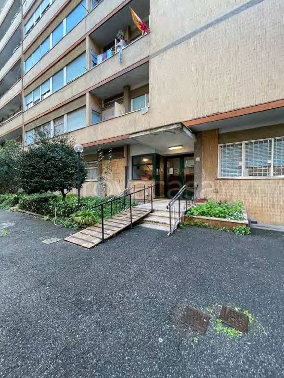 appartamento in vendita a Roma in zona Ostiense