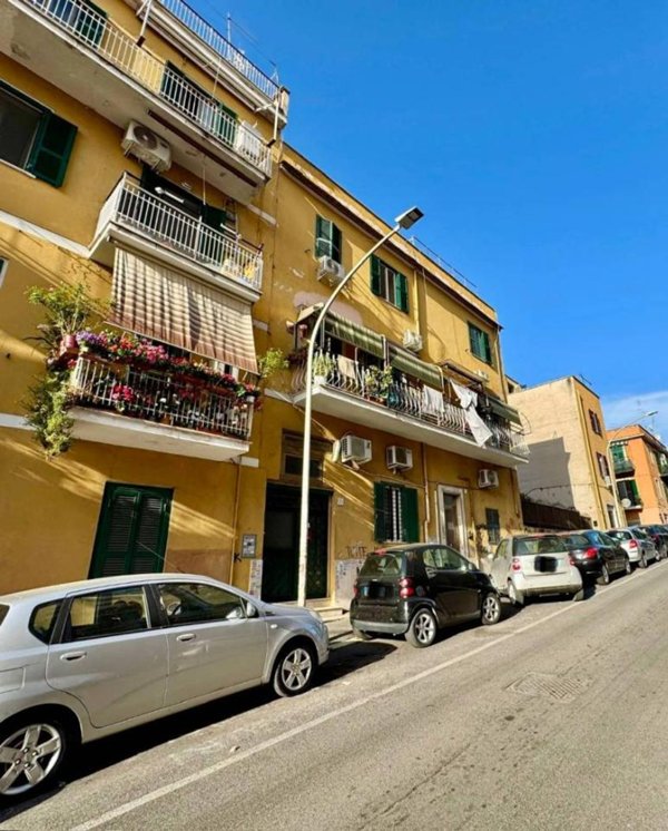 appartamento in vendita a Roma in zona Tuscolano