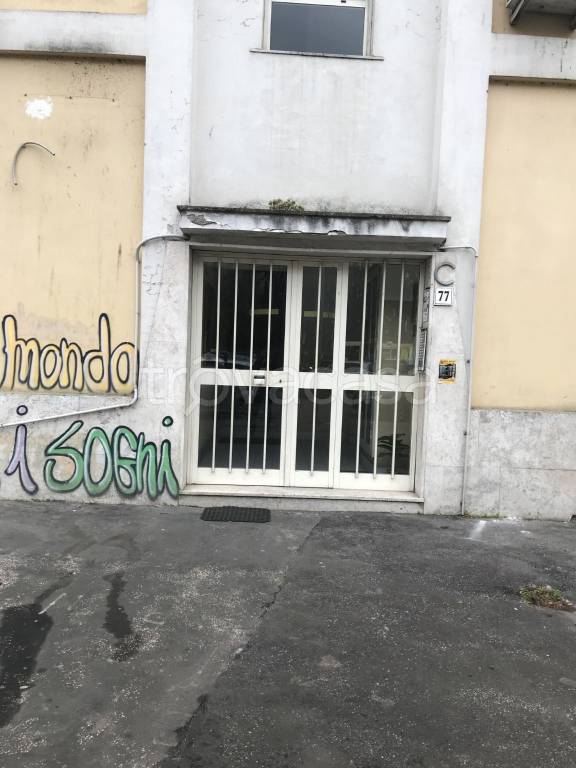 appartamento in vendita a Roma in zona Ardeatino