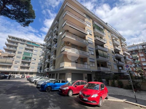 appartamento in vendita a Roma in zona Cinecittà