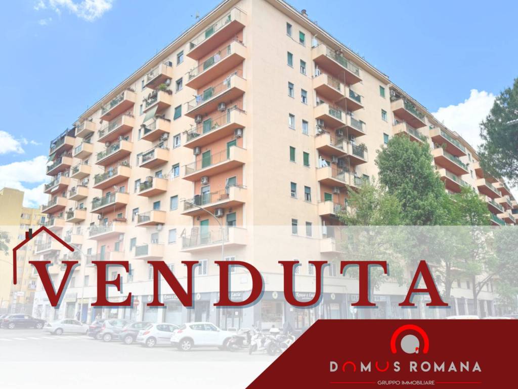 appartamento in vendita a Roma in zona Ostiense
