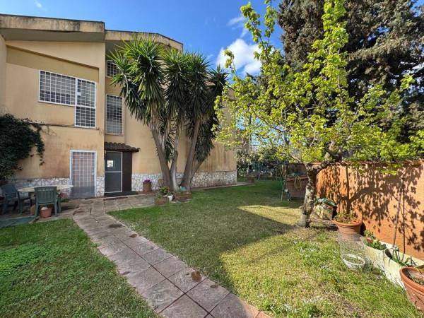 casa indipendente in vendita a Roma in zona Infernetto