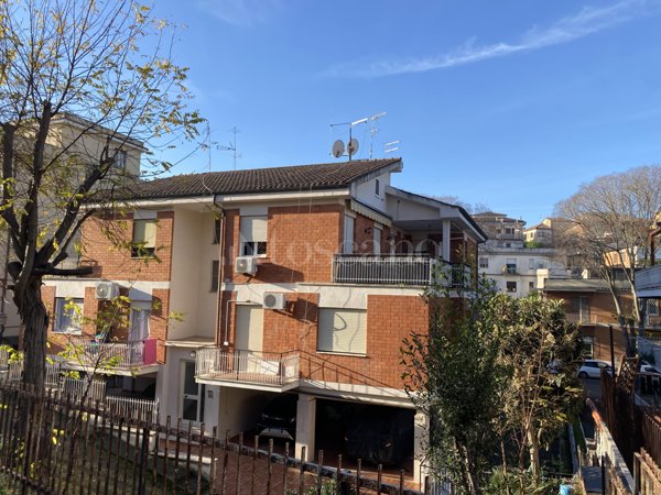 appartamento in vendita a Roma in zona Vitinia