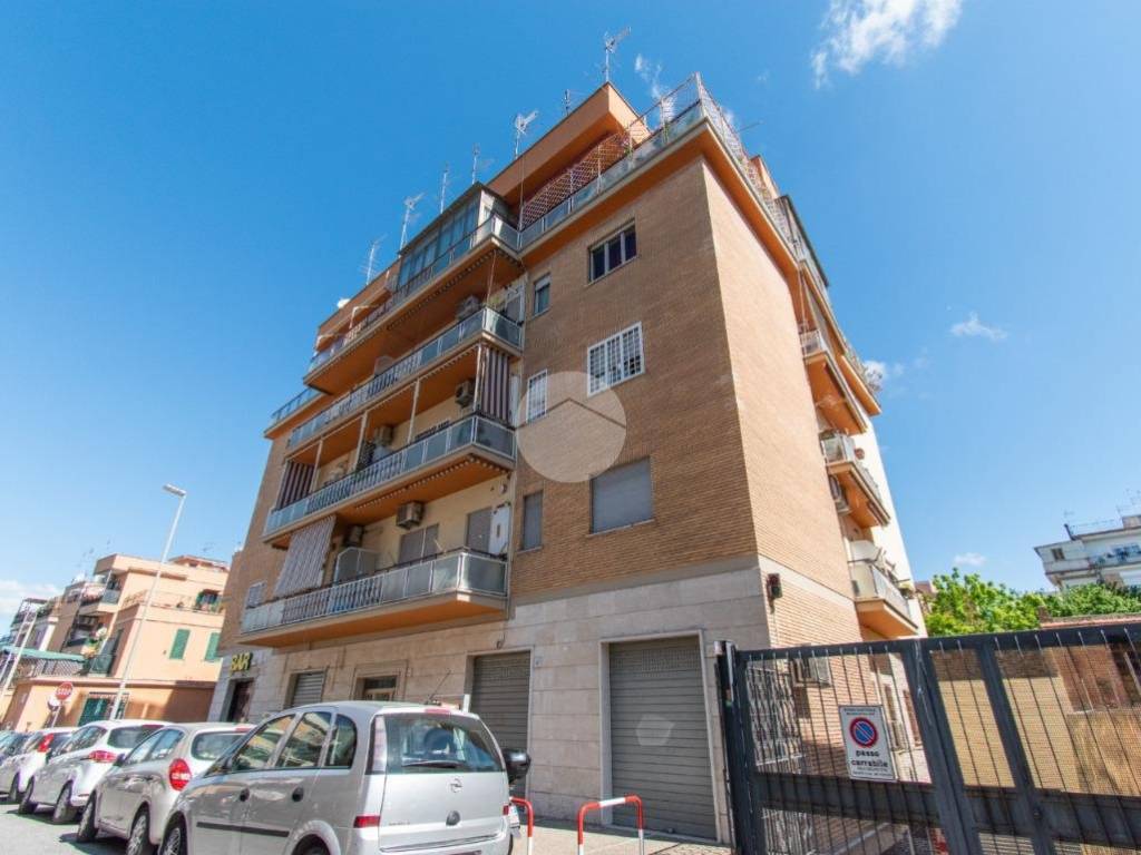 appartamento in vendita a Roma in zona Torrevecchia