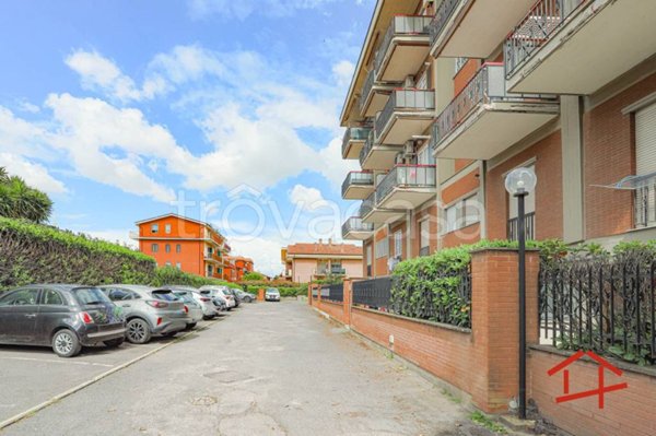 appartamento in vendita a Roma in zona Casal Morena