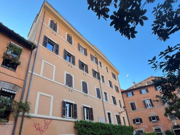 appartamento in vendita a Roma in zona Trastevere