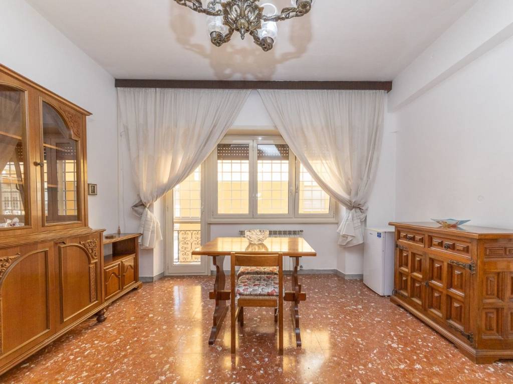 appartamento in vendita a Roma in zona Ostia