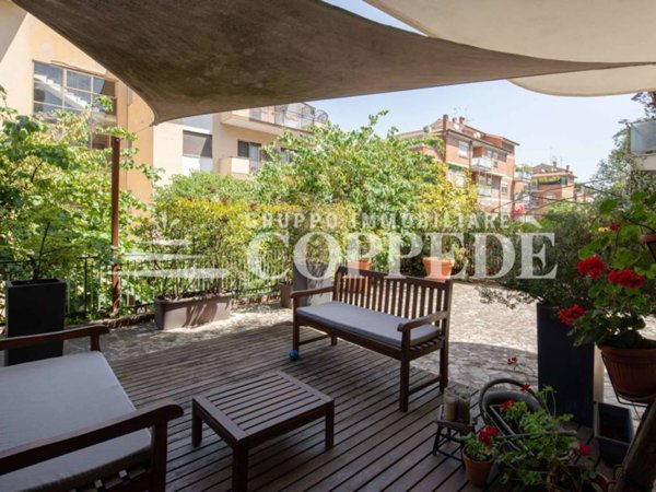 appartamento in vendita a Roma in zona Tor di Quinto