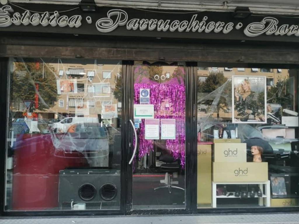 negozio in vendita a Roma in zona Borghesiana
