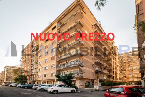 appartamento in vendita a Roma in zona Ostiense