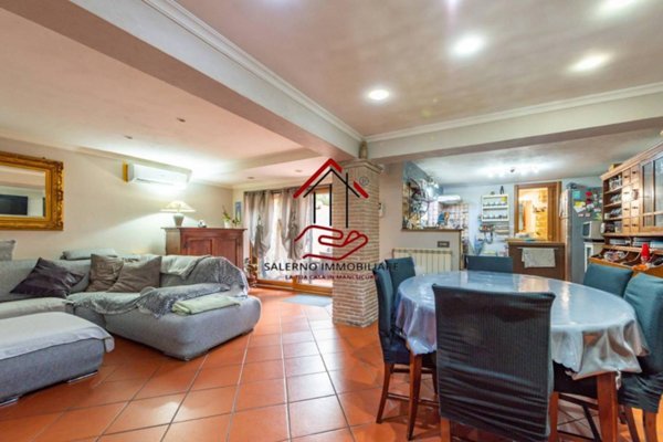 casa indipendente in vendita a Roma in zona Infernetto