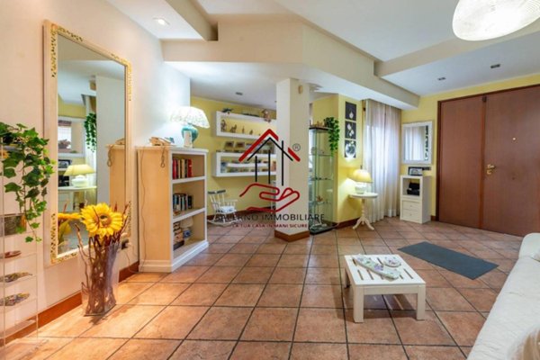 casa indipendente in vendita a Roma in zona Infernetto