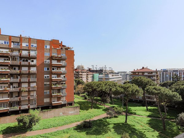 appartamento in vendita a Roma in zona EUR