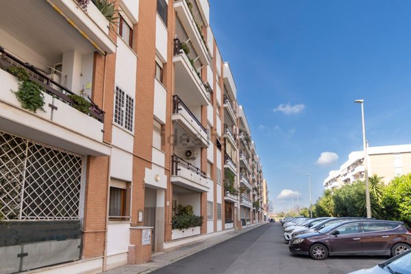 appartamento in vendita a Roma in zona Casal Palocco