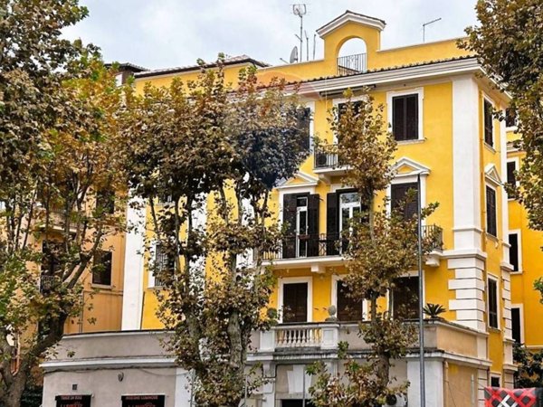appartamento in vendita a Roma in zona Ostia