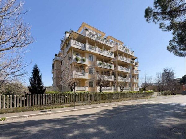 appartamento in vendita a Roma in zona Torrino