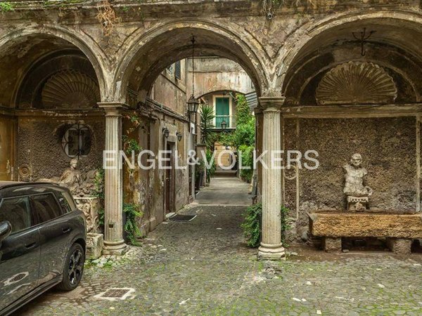appartamento in vendita a Roma in zona Campo Marzio