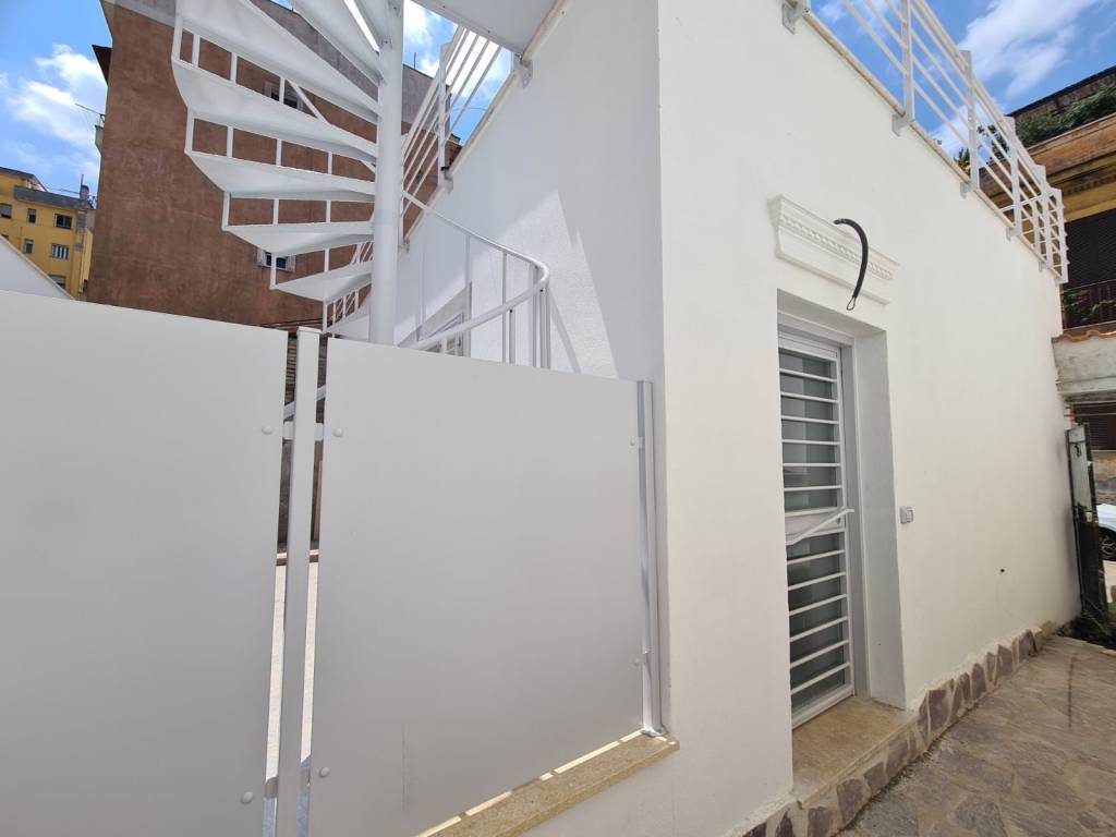 appartamento in vendita a Roma in zona Prenestino-Labicano