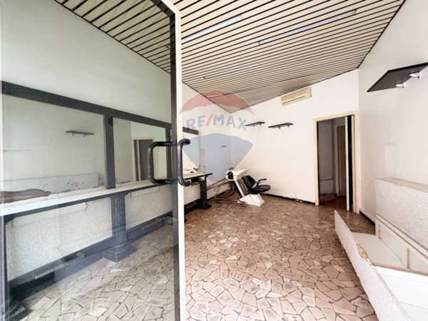 negozio in vendita a Roma in zona Prenestino-Centocelle