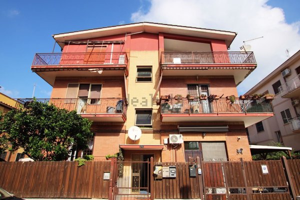 appartamento in vendita a Roma in zona Dragona/Bagnoletto