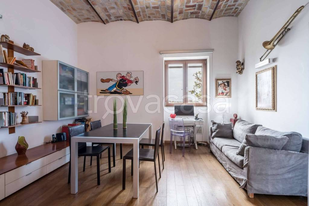 appartamento in vendita a Roma in zona Magliana Vecchia