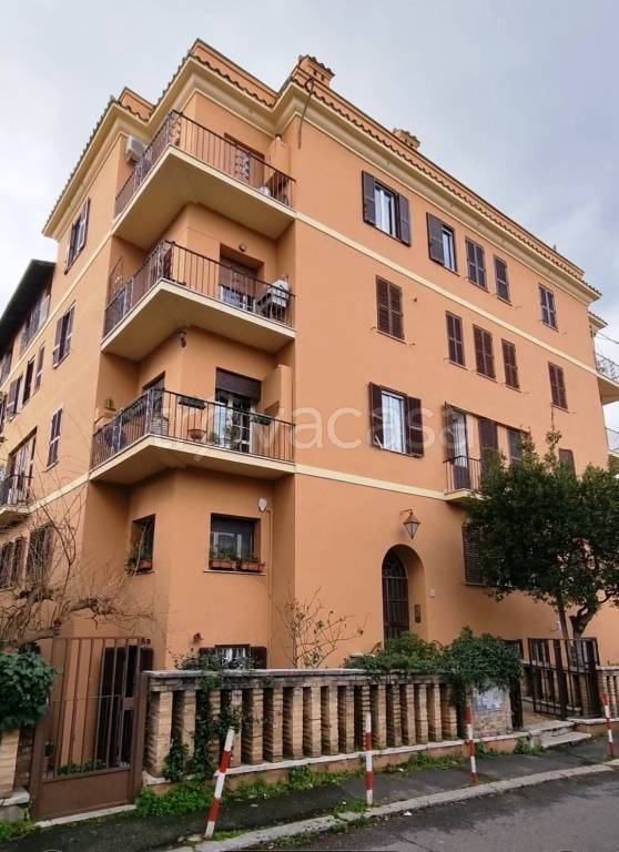 appartamento in vendita a Roma in zona Aurelio