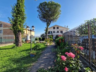 casa indipendente in vendita a Roma