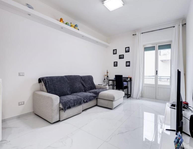appartamento in vendita a Roma in zona Appio Latino