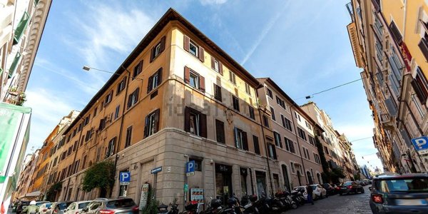 appartamento in vendita a Roma in zona Rione Monti/Campitelli